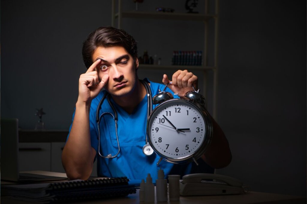 ניהול החלפת משמרות